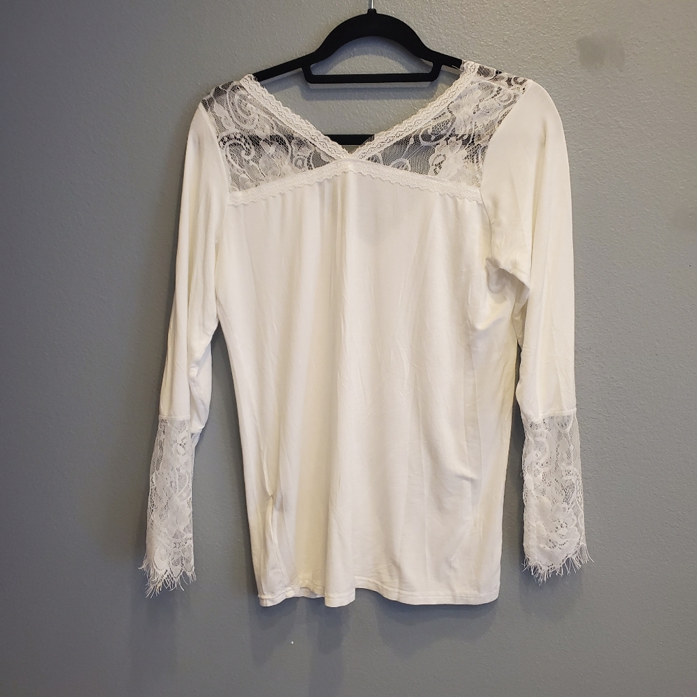 White top by POL